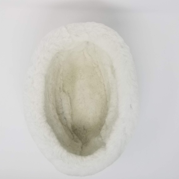 Minnetonka Genuine Shearling Russian Style Hat - Picture 6 of 7